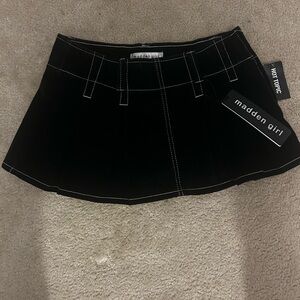 Madden Girl Black Pleated Mini Skort
